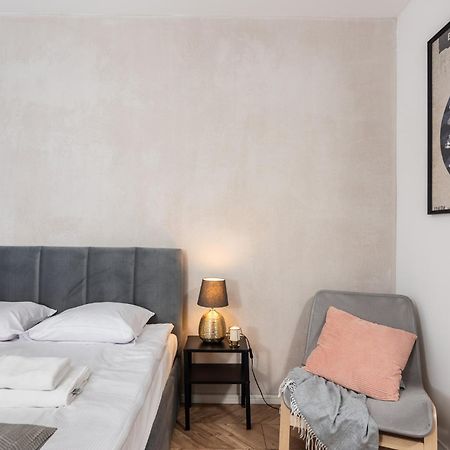 Apartamenty Na Debnikach - By Upstairs クラクフ エクステリア 写真