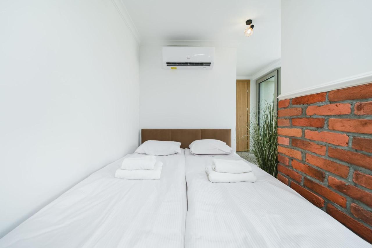 Apartamenty Na Debnikach - By Upstairs クラクフ エクステリア 写真